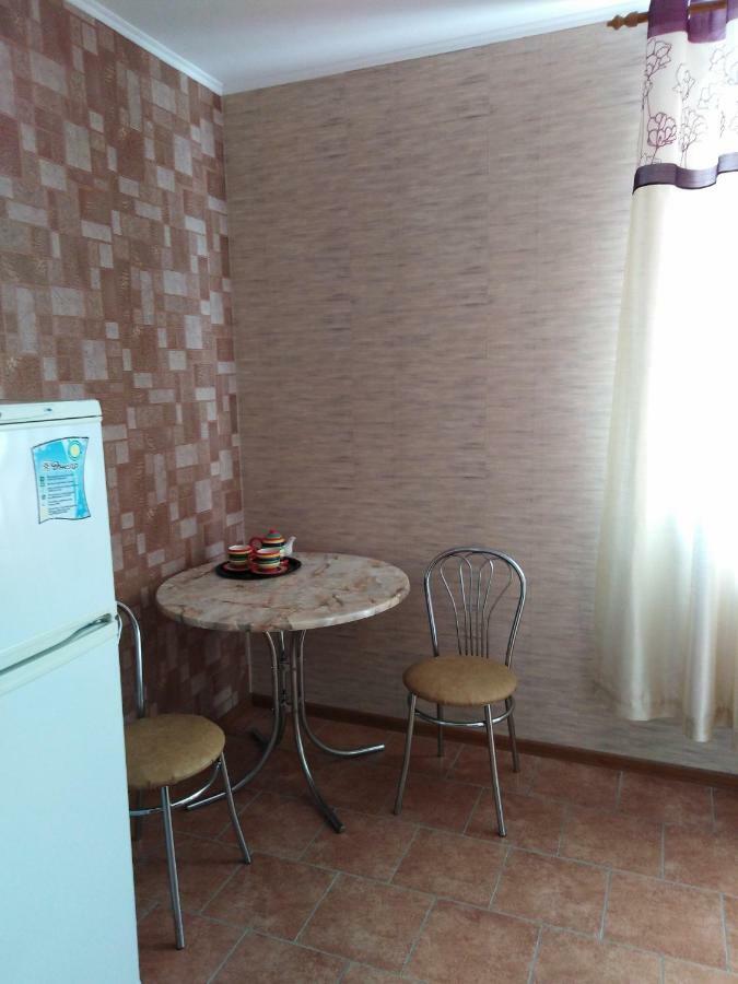 קרופיבניצקי Apartament On Komarova 29 Вулиця Комарова 29 מראה חיצוני תמונה